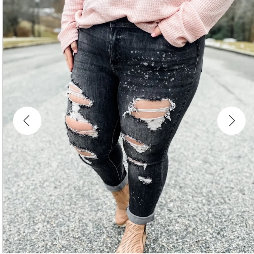Judy Blue Black Bleach Splatter Destroyed Boyfriend Jeans size 14W